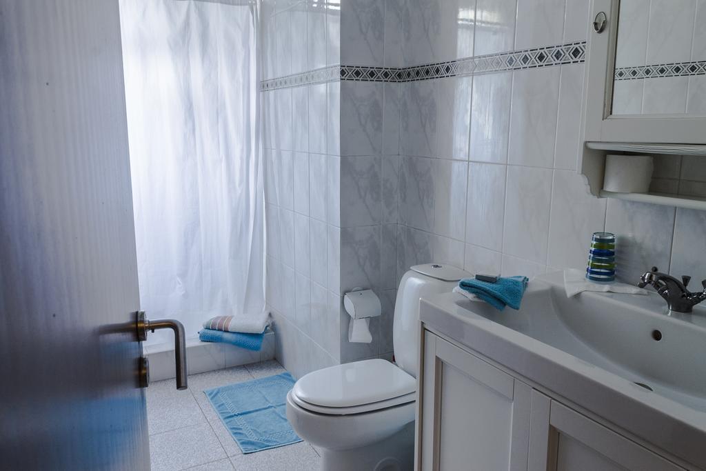 Vila Belgica Bed and Breakfast Horta  Habitación foto